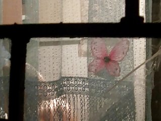 دختر سکس پارتی گروهی جوان روسی می نویسد در آشپزخانه استمناء