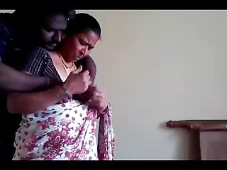 قرمز-شور شده و فیلم سکس پارتی پسر جوان روی نیمکت